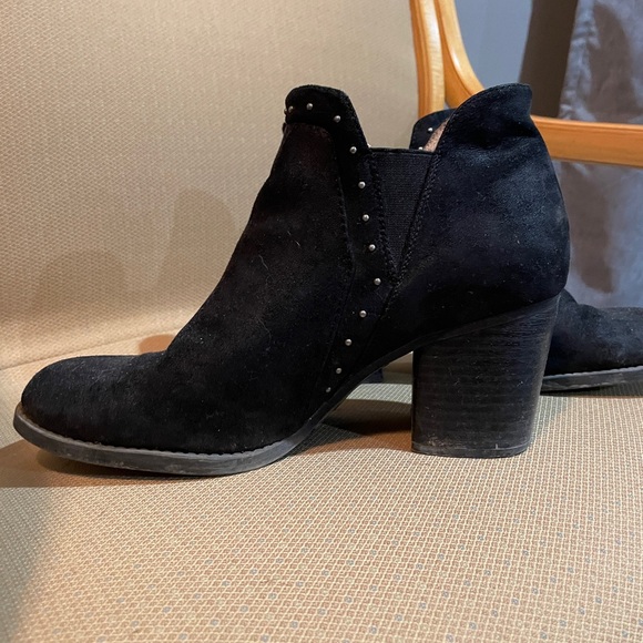 SOUL Naturalizer Suede Ankle Boots - Picture 1 of 3